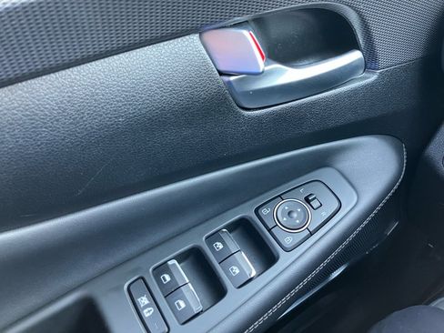 Used 2019 Hyundai Santa Fe Limited AWD/4WD image 36