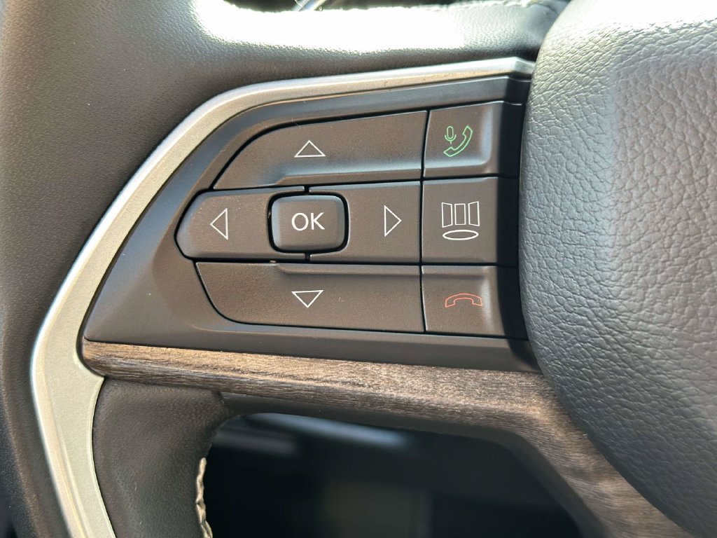 Used 2023 Jeep Grand Cherokee 4WD 4xe image 22