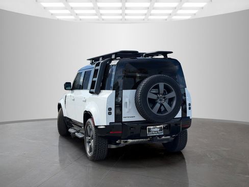 New 2026 Land Rover Defender 110 X-Dynamic SE image 7