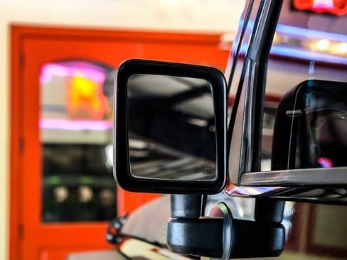 Used 2016 Jeep Wrangler Sport image 33