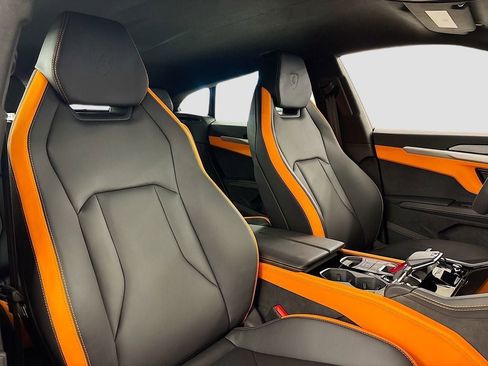 Used 2025 Lamborghini Urus SE AWD/4WD image 14