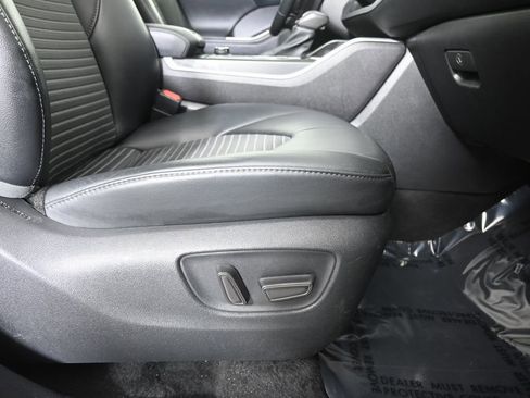 Used 2021 Toyota Highlander XSE image 14