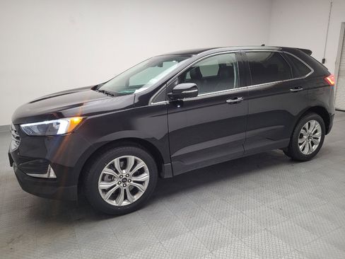 Used 2024 Ford Edge Titanium image 2