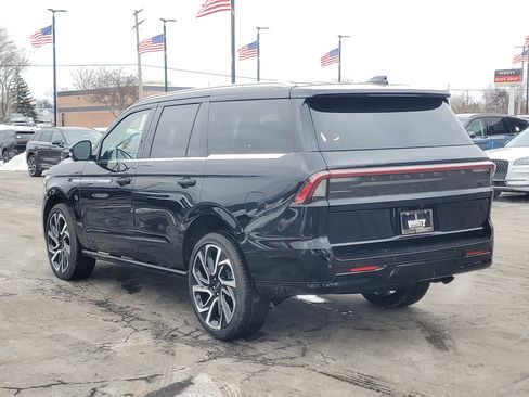 New 2026 Lincoln Navigator Reserve image 3