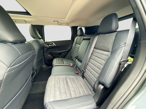 New 2026 Mitsubishi Outlander SE image 26