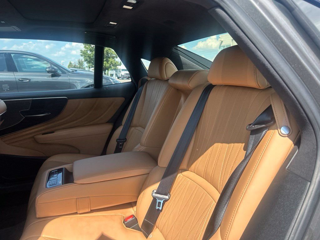 Used 2021 Lexus LS 500 AWD w/ Interior Upgrade Package image 7