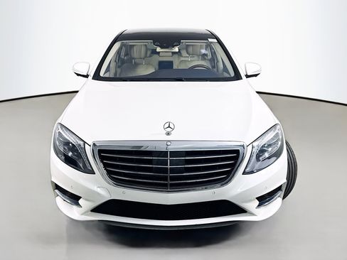 Used 2017 Mercedes-Benz S 550 Sedan image 2