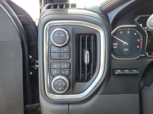 Certified 2021 GMC Sierra 1500 AT4 w/ Technology Package AWD/4WD image 18