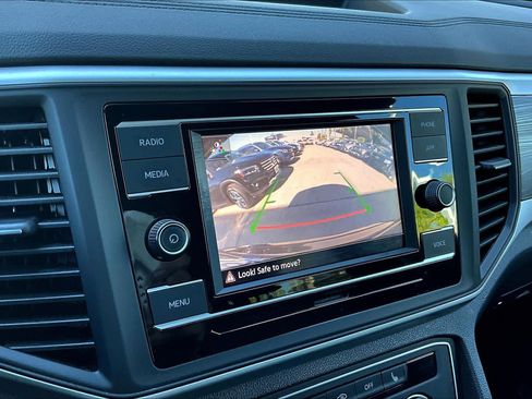 Used 2023 Volkswagen Atlas Cross Sport SE image 26