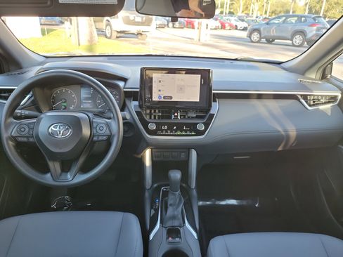 Used 2025 Toyota Corolla Cross AWD Hybrid image 11
