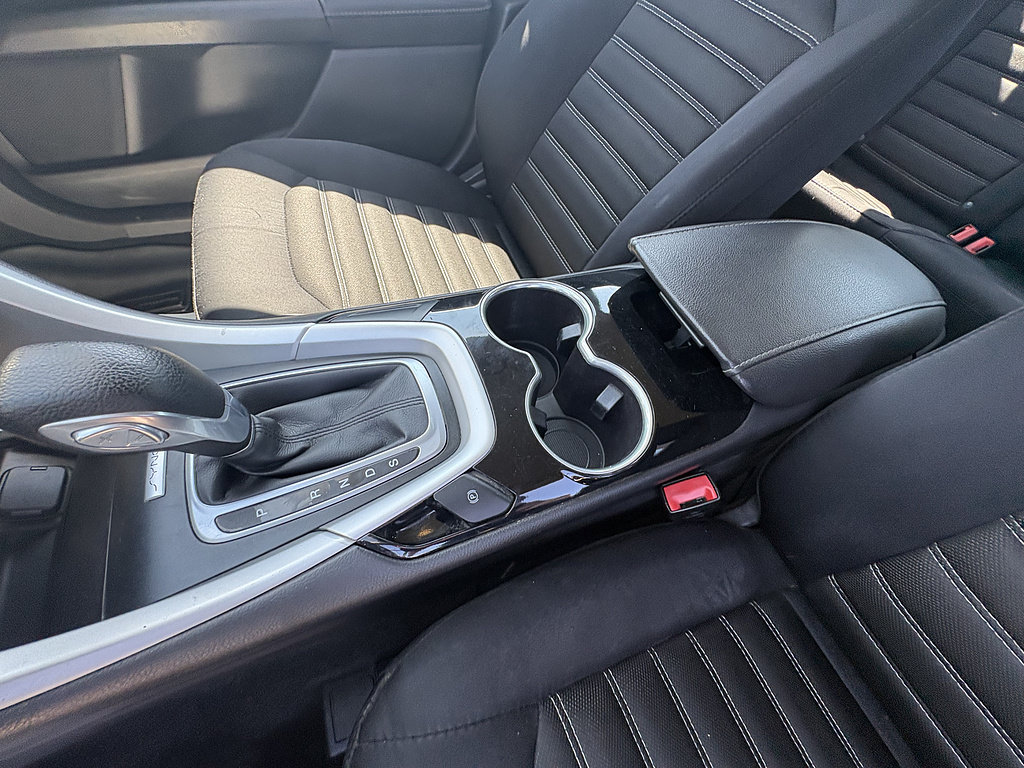 Used 2015 Ford Fusion SE FWD image 33