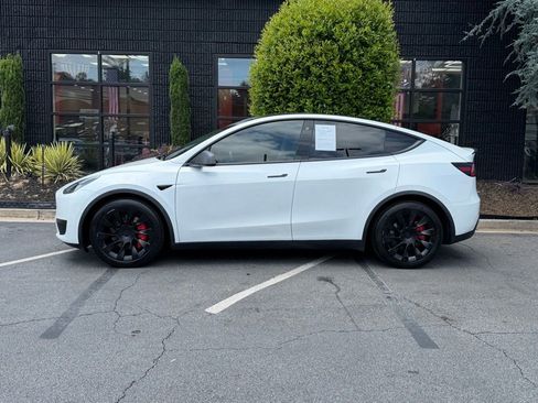 Used 2021 Tesla Model Y Long Range AWD/4WD image 9