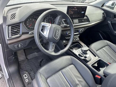 Used 2023 Audi Q5 2.0T Premium w/ Convenience Package AWD/4WD image 18