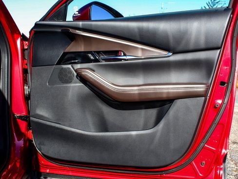 Used 2025 MAZDA CX-30 AWD 2.5 S w/ Premium Package image 13