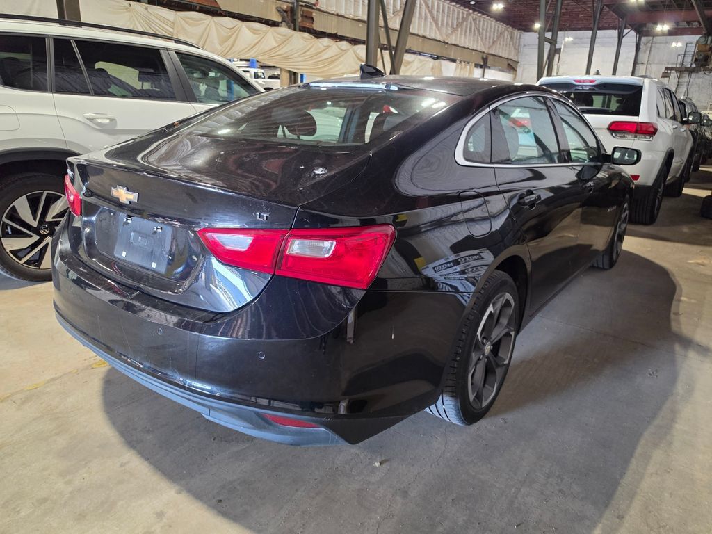 Used 2024 Chevrolet Malibu LT FWD image 2