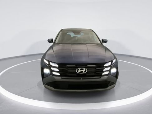 Certified 2026 Hyundai Tucson SE FWD image 9