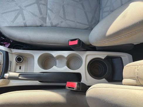 Used 2013 Ford Fiesta SE image 19