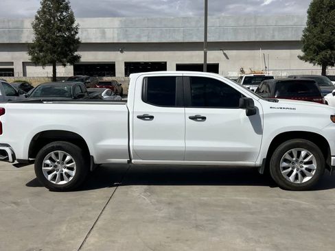 Used 2021 Chevrolet Silverado 1500 Custom image 9