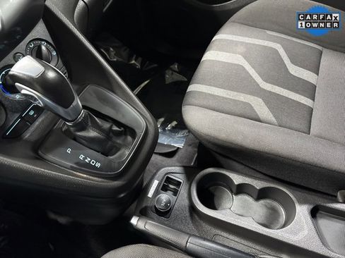 Used 2016 Ford Transit Connect XLT image 18