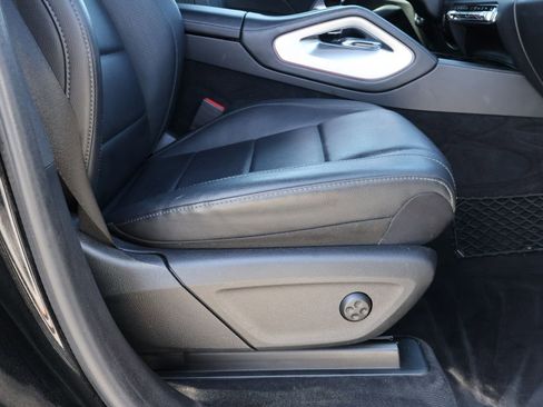 Used 2020 Mercedes-Benz GLS 450 4MATIC image 10