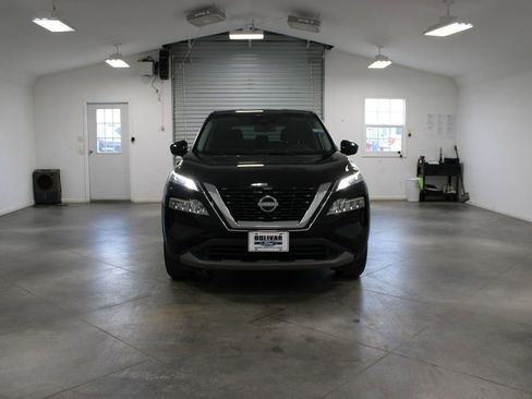 Used 2023 Nissan Rogue SV AWD/4WD image 3