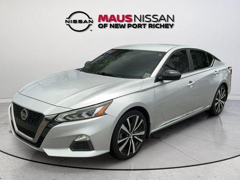 Used 2020 Nissan Altima 2.5 SR FWD image 5