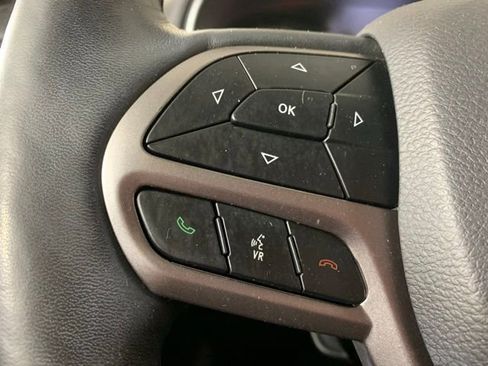 Used 2019 Jeep Cherokee Limited w/ Trailer Tow Group image 17