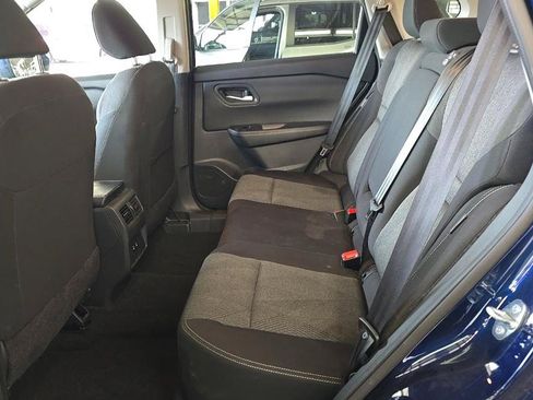 Used 2025 Nissan Rogue SV AWD/4WD image 9