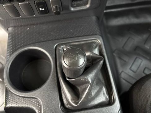 Used 2007 Toyota FJ Cruiser 4WD image 17