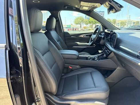 Certified 2026 Chevrolet Traverse LT FWD image 27