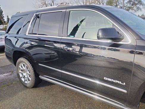 Used 2016 GMC Yukon Denali w/ Open Road Package image 6