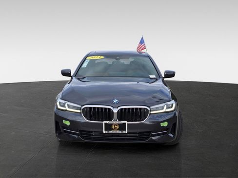 Used 2023 BMW 530e w/ Premium Package RWD image 3
