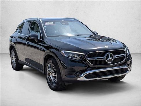 Certified 2026 Mercedes-Benz GLC 300 image 3