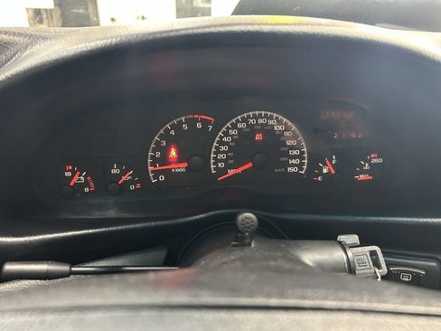 Used 1995 Chevrolet Camaro Z28 image 8