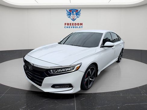 Used 2019 Honda Accord Sport image 1
