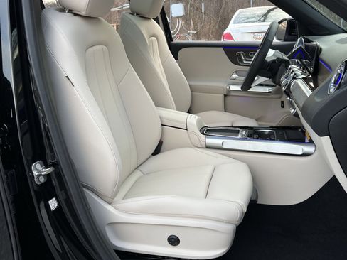 New 2026 Mercedes-Benz GLB 250 4MATIC image 26