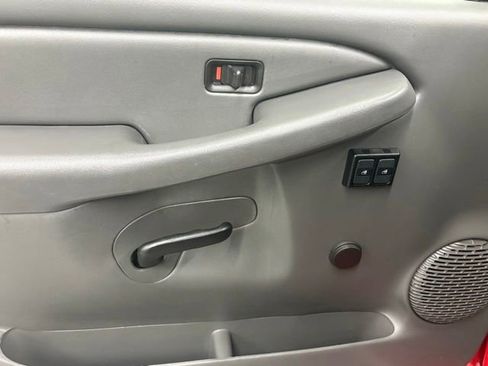 Used 2007 GMC Sierra 1500 W/T RWD image 11