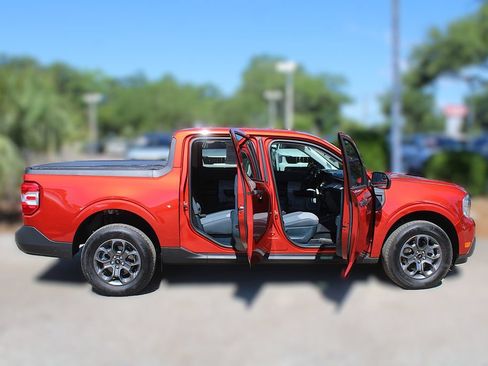 Used 2024 Ford Maverick XLT FWD image 6