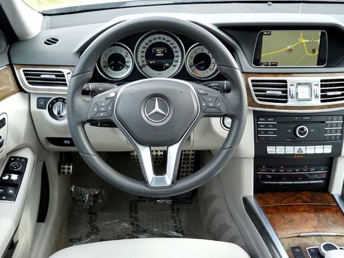 Used 2016 Mercedes-Benz E 350 Sedan image 24