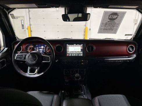 Used 2023 Jeep Wrangler Unlimited Rubicon w/ Safety Group AWD/4WD image 10