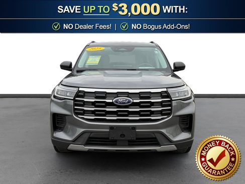 Used 2025 Ford Explorer Active RWD image 11
