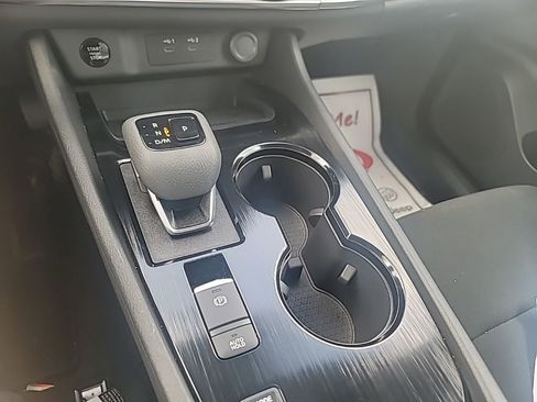 Used 2026 Nissan Rogue S image 12