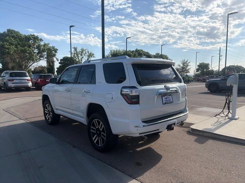 Used 2018 Toyota 4Runner Limited AWD/4WD image 7