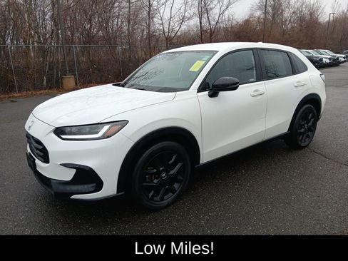 Used 2024 Honda HR-V Sport image 7