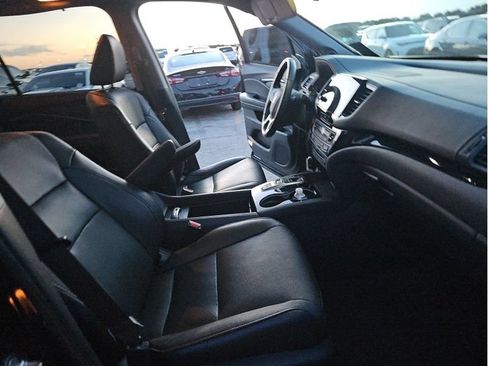 Used 2019 Honda Pilot Elite image 17