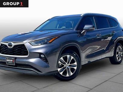 Used 2024 Toyota Highlander XLE