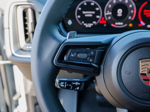 New 2025 Porsche Cayenne image 17