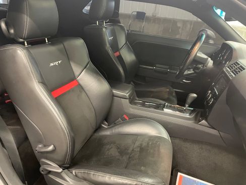 Used 2010 Dodge Challenger SRT8 w/ SRT Option Group II image 33
