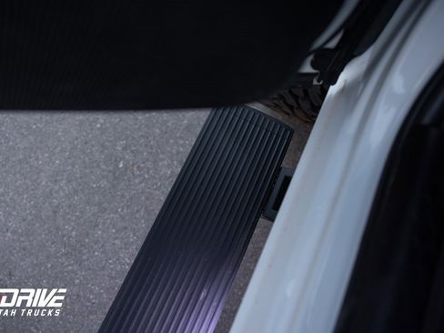 Used 2018 RAM 2500 Big Horn w/ Sport Appearance Group image 29