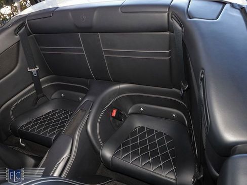 Used 2015 Ferrari California T RWD image 18